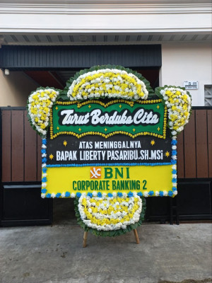 Papan Bunga Duka di Gintung