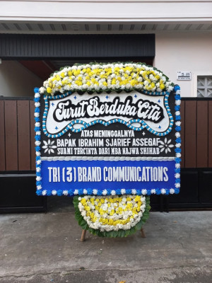 Papan Bunga Duka di Gintung
